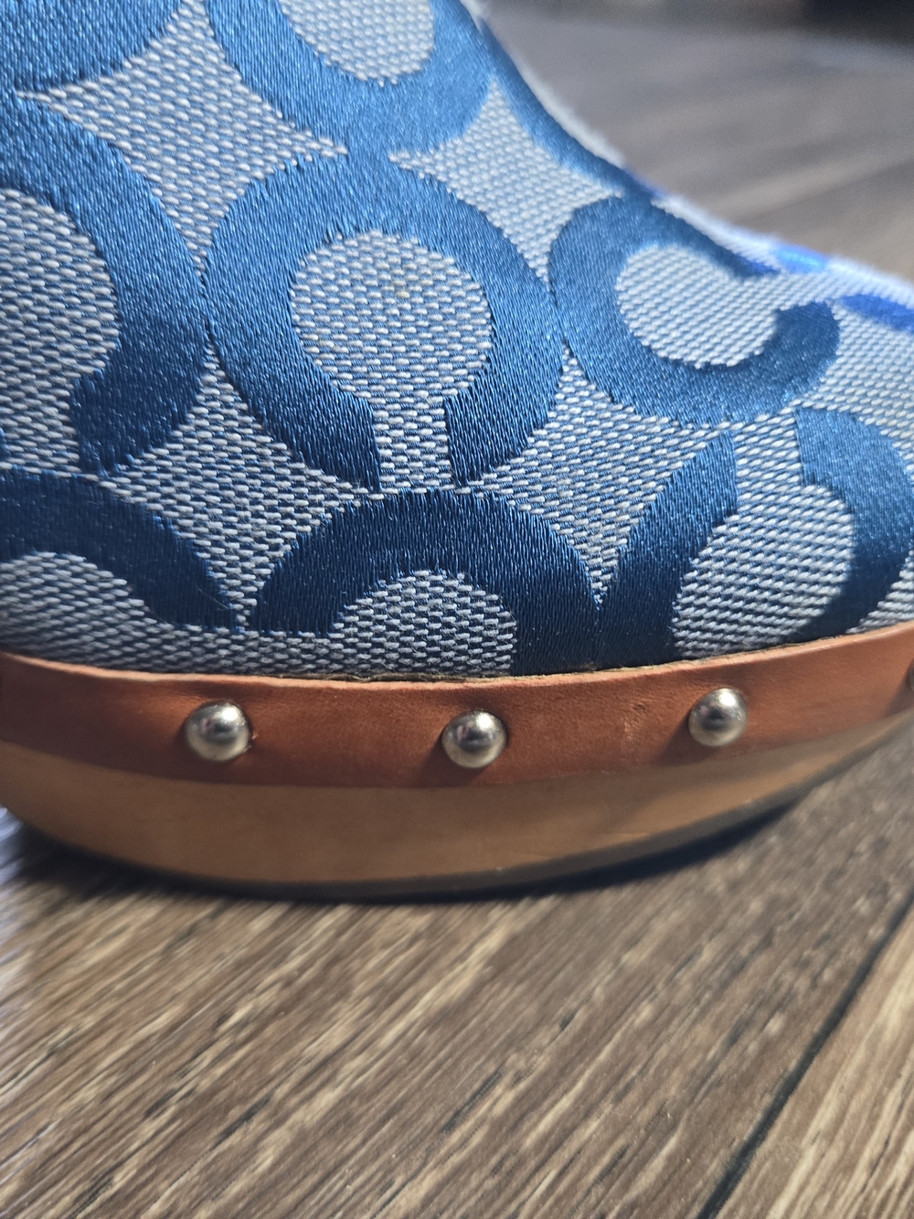 Y2K Auth COACH Blue Plaid Leather Mule/Clog With Wooden Heels - Picture 2 of 14